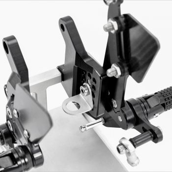 Preview: MG-Biketec Sportfussrastenanlage / Rastenanlage / Fußrastenanlage für Kawasaki ZX 10R ab 2016 mit ABE, gültig in D - A - CH