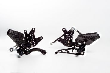 Gilles Racing Fussrastenanlage schwarz AS31GT2 Triumph Daytona 675 2013 - 2015 und Street Triple 675 2013 - 2016