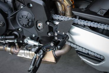 Preview: MG BIKETEC Sportfussrastenanlage / Rastenanlage / Fußrastenanlage mit ABE, gültig in D - A - CH für  Aprilia RSV4 / Factory ab 2025