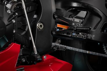 Preview: Gilles FXR2 - Fussrastenanlage schwarz für Honda CBR 1000 RR-R SC82 (2023 - ) und Honda CBR 1000 RR-R SP SC82 (2020 - )  Nur Rennsport!