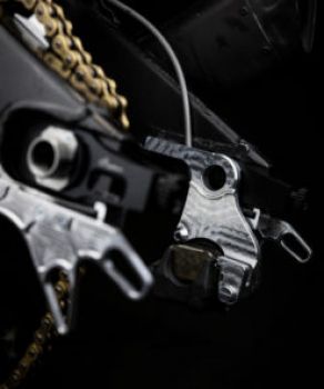 RMP- Schnellwechselsystem Hinterrad (OEM Bremssattelhalter Version) Yamaha R6 RJ11/15