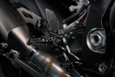 GILLES Fußrastenanlage MUE2 für BMW S 1000 RR/BMW M 1000 RR   (2025 - ) mit ABE
