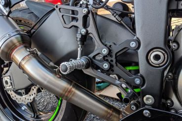 ARP Racing Fussrastenanlage Kawasaki ZX 6R Ninja 2019 2020 fußrasten ZX-6R 2019 Rear set