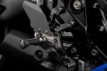 GILLES AS31GT3 Fußrastenanlage schwarz AS31GT3-S13-B für Suzuki GSX-8S 2023- / GSX-8R 2024-