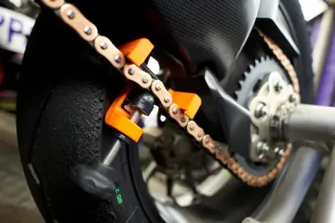 Kettenspanner-Werkzeug für Motorräder