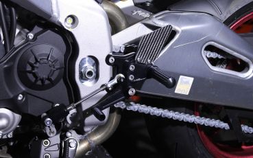 MG Biketec Fußrastenanlage Mit ABE Für Aprilia RSV4 2017 - 2018 & Tuono 2017 - 2020