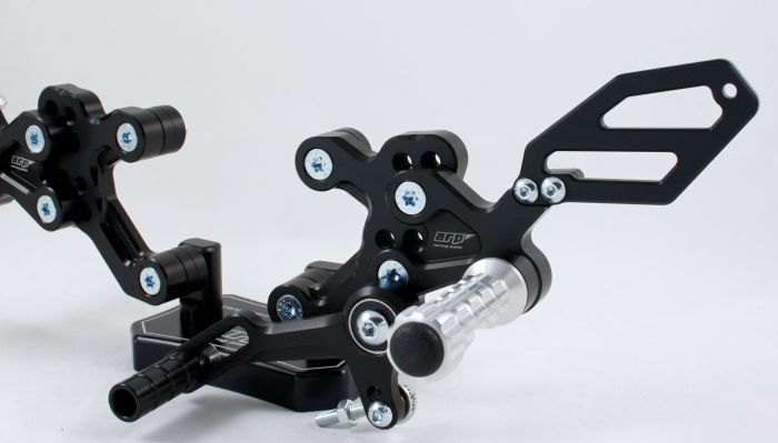 99> Fußrasten Racing für Ducati 916 ST4 