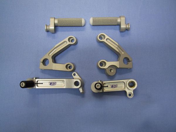 Ducati 749 999 TSS Fußrastenanlage komplett original Schaltung Silber footrest complete road silver
