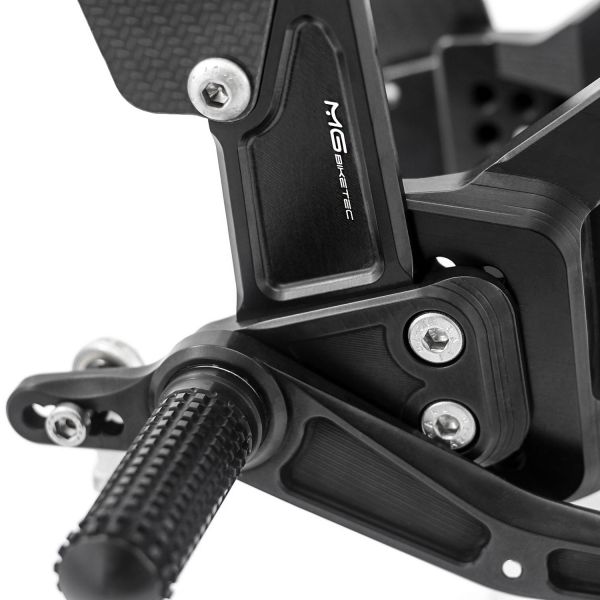 MG Biketec Rennsport-Fussrastenanlage / Rastenanlage / Fußrastenanlage ohne ABE für Kawasaki ZX-10R / RR ab 2026