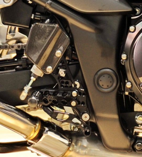 Gilles Racing Fussrastenanlage Suzuki GSF 600 S Bandit 1997-2004 650 S 2005-2009
