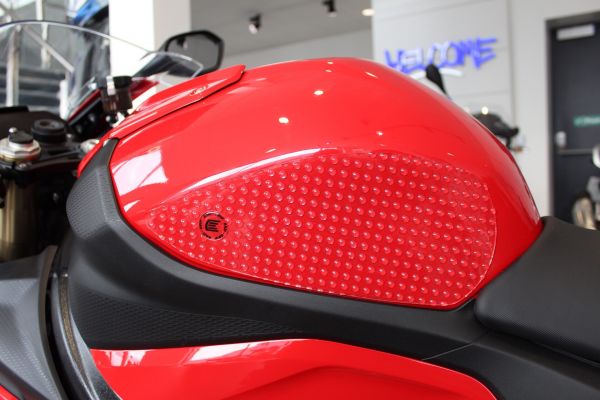 BMW S 1000 RR Eazi-Grip Tank Traction Pads EVO