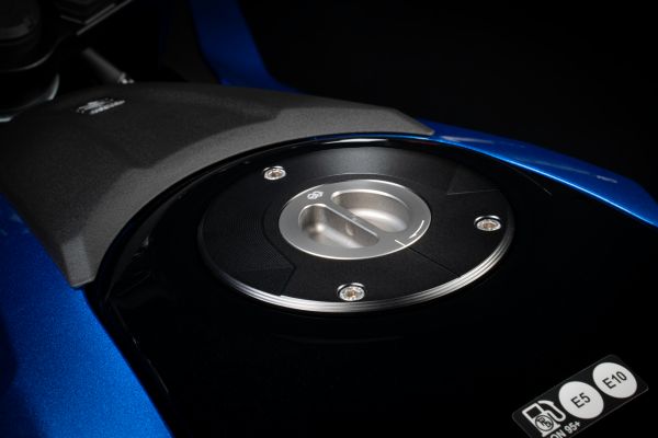 Gilles Tankdeckel, schwarz-grau, für Suzuki GSX-R1000, GSX-R600 und weiteren Modellen