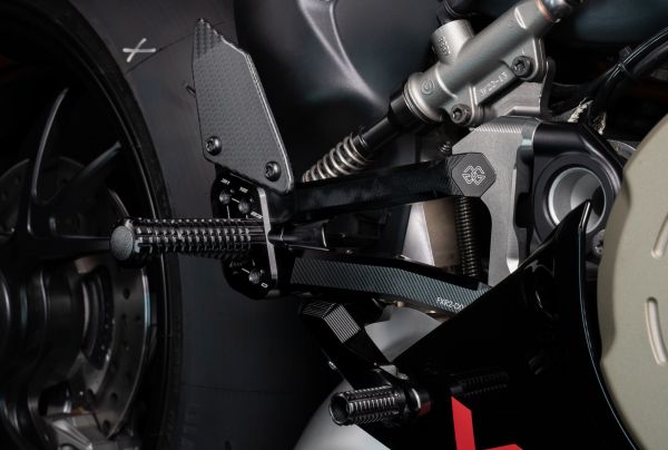 Fußrastenanlage Gilles Tooling FXR für Ducati Panigale V4/S/SP2 (2021-2024)
