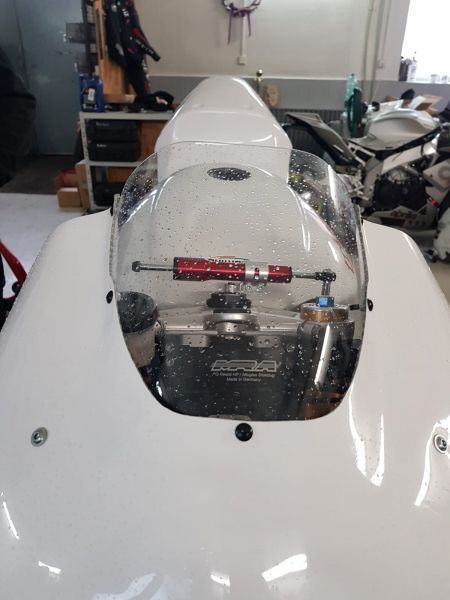MRA Triumph Moto2 Replica Verkleidungsscheibe – Racing Windshield