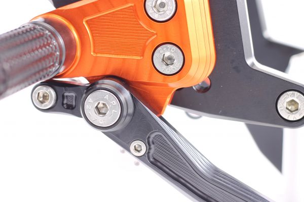 MG Biketec Fussrastenanlage mit ABE für KTM 1290 Superduke 2014 - 2016