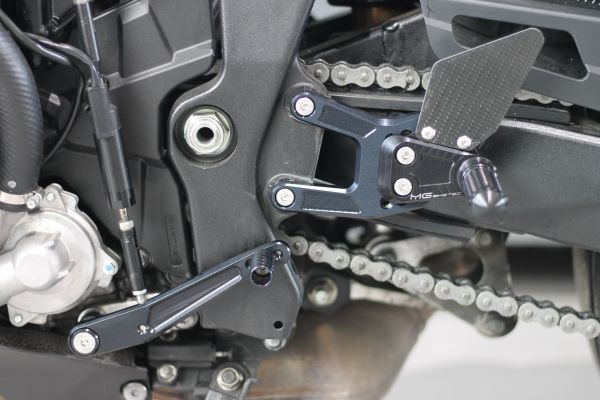 MG Biketec Rennsport-Fussrastenanlage Suzuki GSX-R1000 ab 2017 ohne ABE