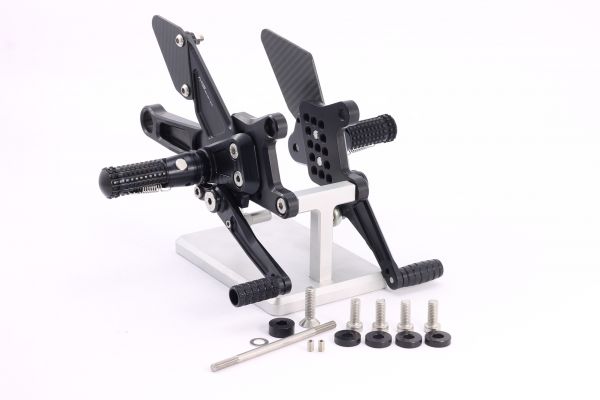 MG BIKETEC Rennsport-Fussrastenanlage / Rastenanlage / Fußrastenanlage ohne ABE für  Aprilia RSV4 1000 RF ab 2017-2020