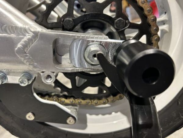 CNC Pitbike Kettenspanner für Malcor von RMP