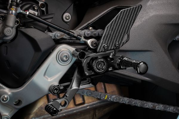 Gilles Fußrastenanlage MUE2 für Ducati Panigale V2 3H (2025-) Ducati Streetfighter V2 / S 30 (2025 - )    (MUE2-D05-B)
