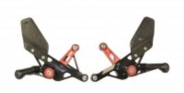 GILLES FUSSRASTENANLAGE MUE2 FÜR MV Agusta F3 675 BJ 2012-2016 schwarz/rot