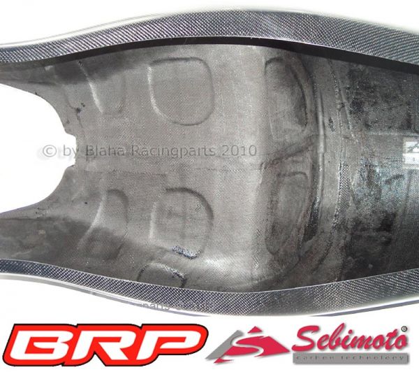Honda NSR 500 GP 4-Zylinder Sebimoto Höcker geschlossen nicht selbsttragend für Moosgummi Tailsection closed not supporting for foam rubber