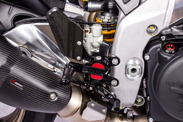Gilles Tooling Fußrastenanlage Aprilia Tuono V4 1100 RR / Factory ab 2017