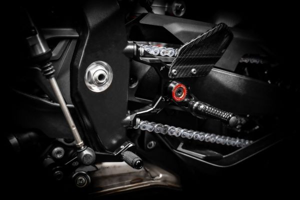 GILLES MUE2 Fußrastenanlage BMW M 1000 R, 2022- , S1000 R, 2021-