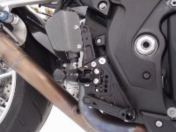 Gilles Racing Fussrastenanlage   HONDA VFR 1200 FA / FD 2010-2017